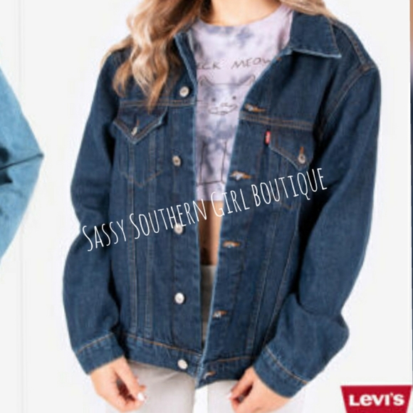 ⭐🆕 Levi's trucker boyfriend jacket - Picture 7 of 13